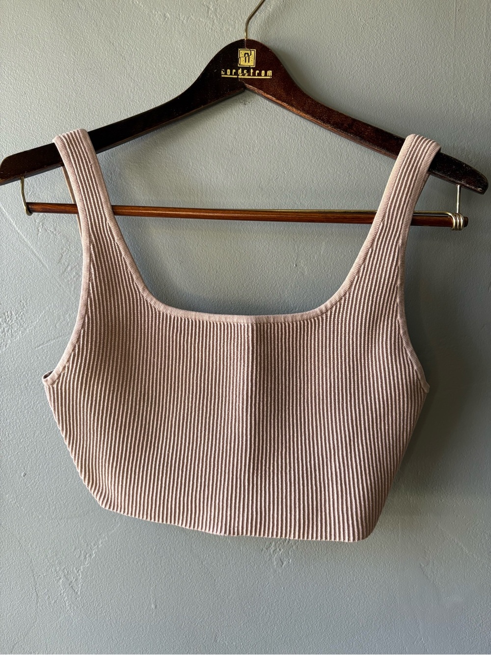 Aritzia Babaton Sculpt Knit Squareneck Cropped Tank ~ Size M